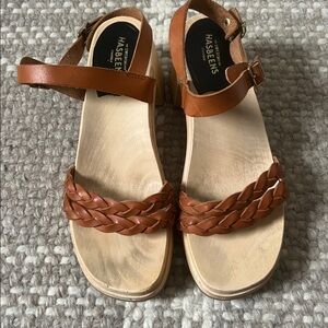 Hasbeens braided Sandals Size 38/8